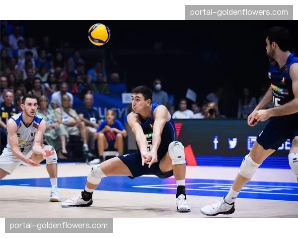 “我是体系中的自由人”——雷恩后腰马耶尔讲述其在区域联防中的角色 “我是体系中的自由人”——雷恩后腰马耶尔讲述其在区域联防中的角色