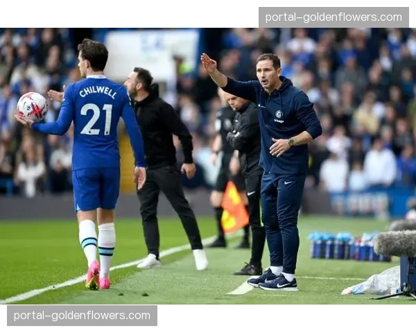 欧洲篮球联赛季后赛对阵出炉,皇家马德里与帕纳辛奈科斯狭路相逢。